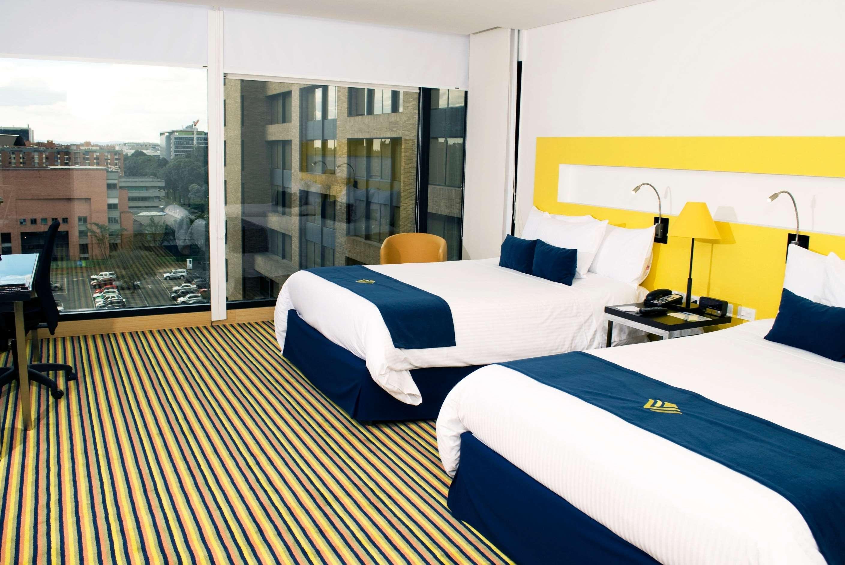 Hotel Wyndham Bogotá Zewnętrze zdjęcie A room at the hotel