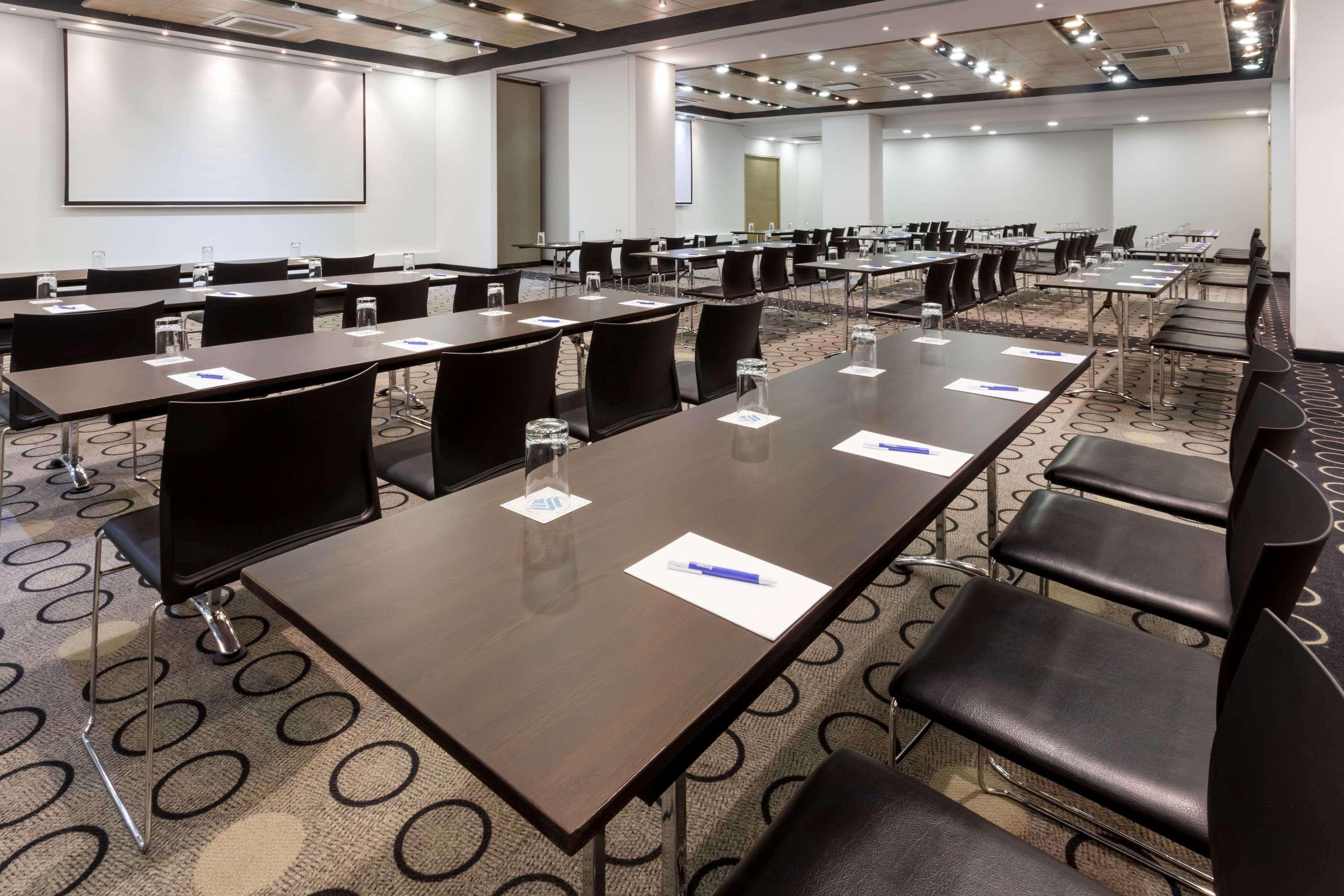 Hotel Wyndham Bogotá Zewnętrze zdjęcie Meeting room