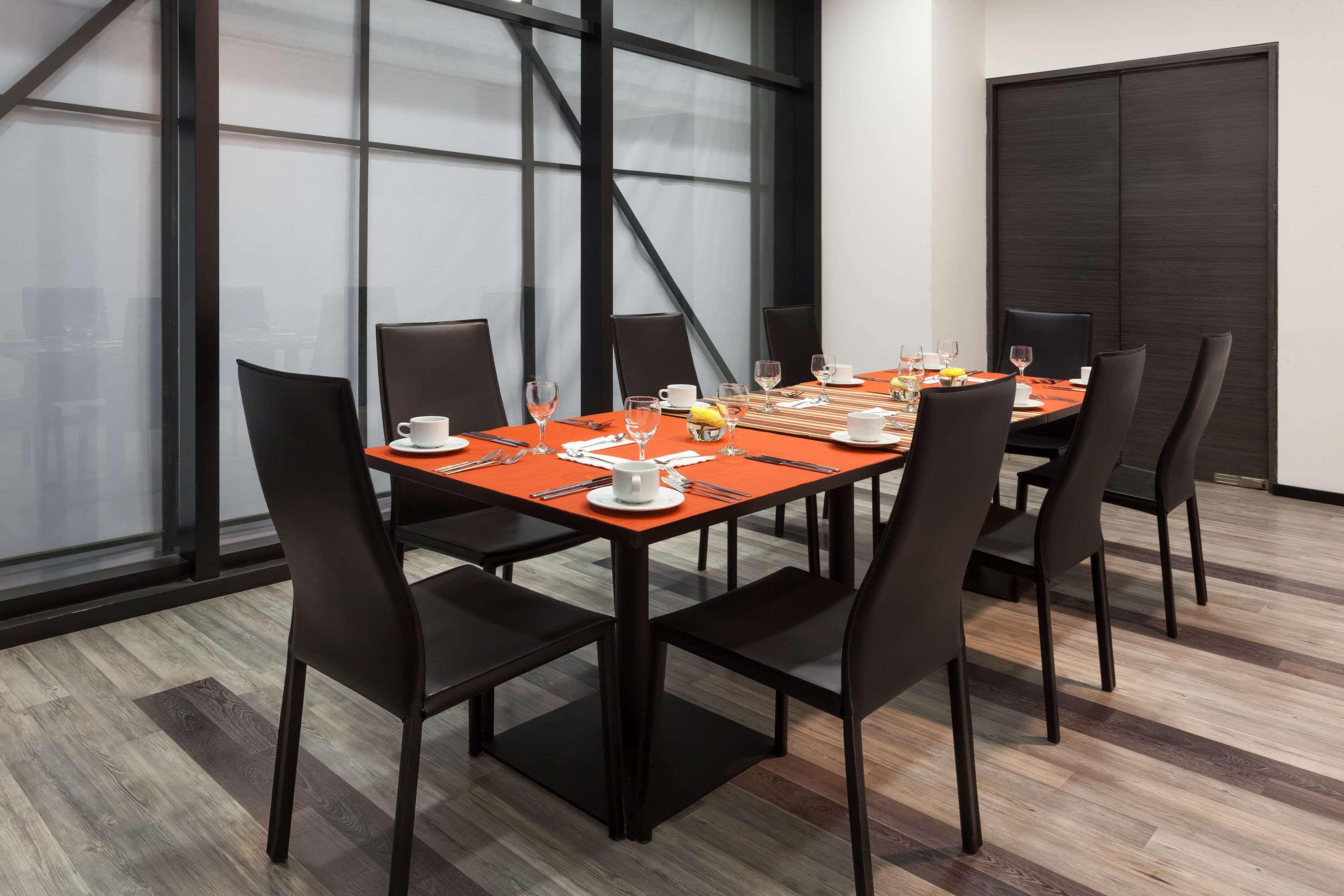 Hotel Wyndham Bogotá Zewnętrze zdjęcie A dining room