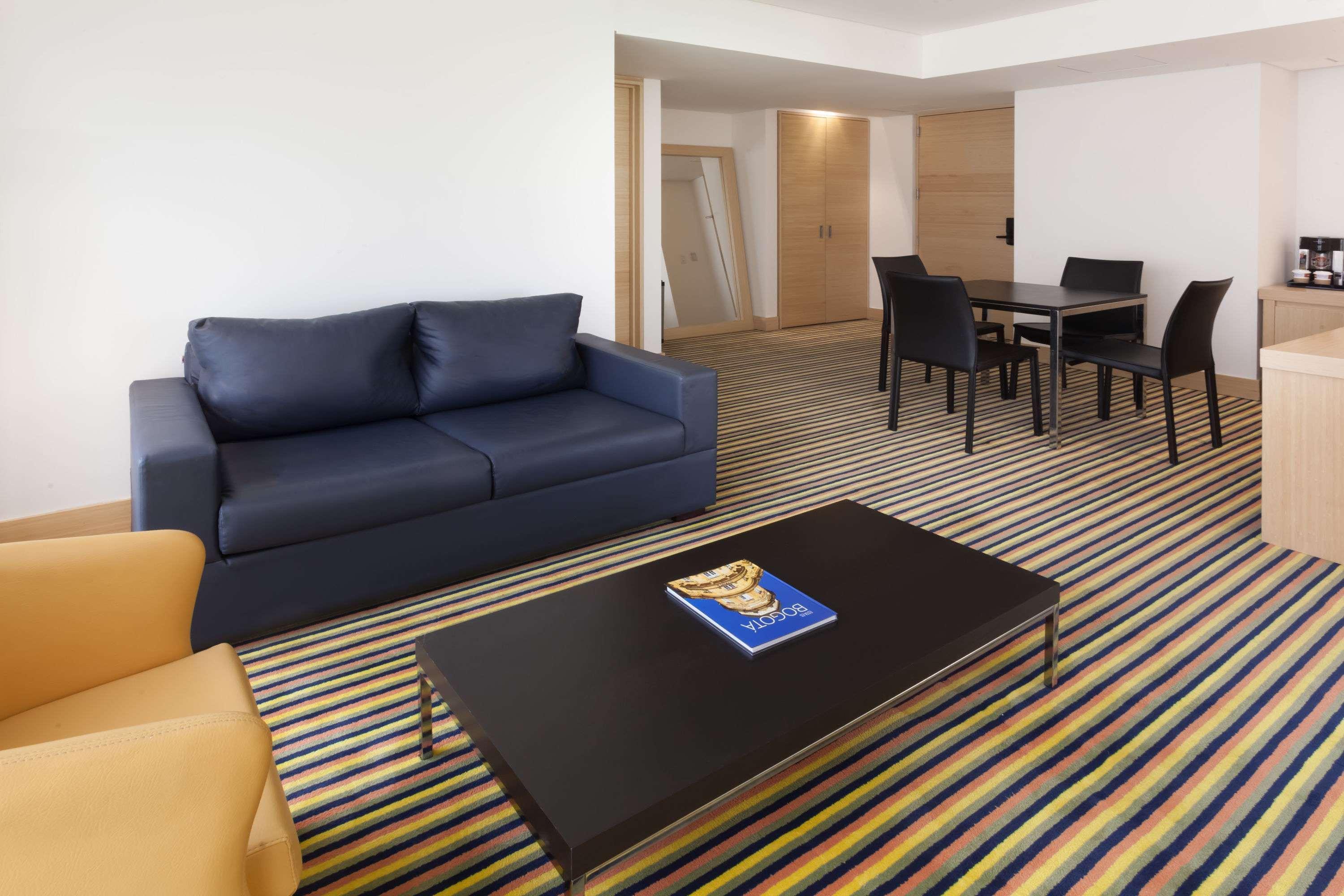 Hotel Wyndham Bogotá Zewnętrze zdjęcie A suite at the hotel