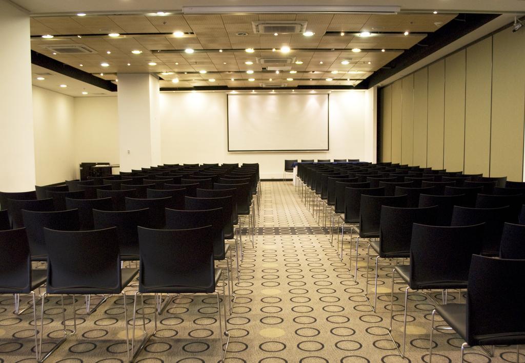 Hotel Wyndham Bogotá Zewnętrze zdjęcie A typical conference room