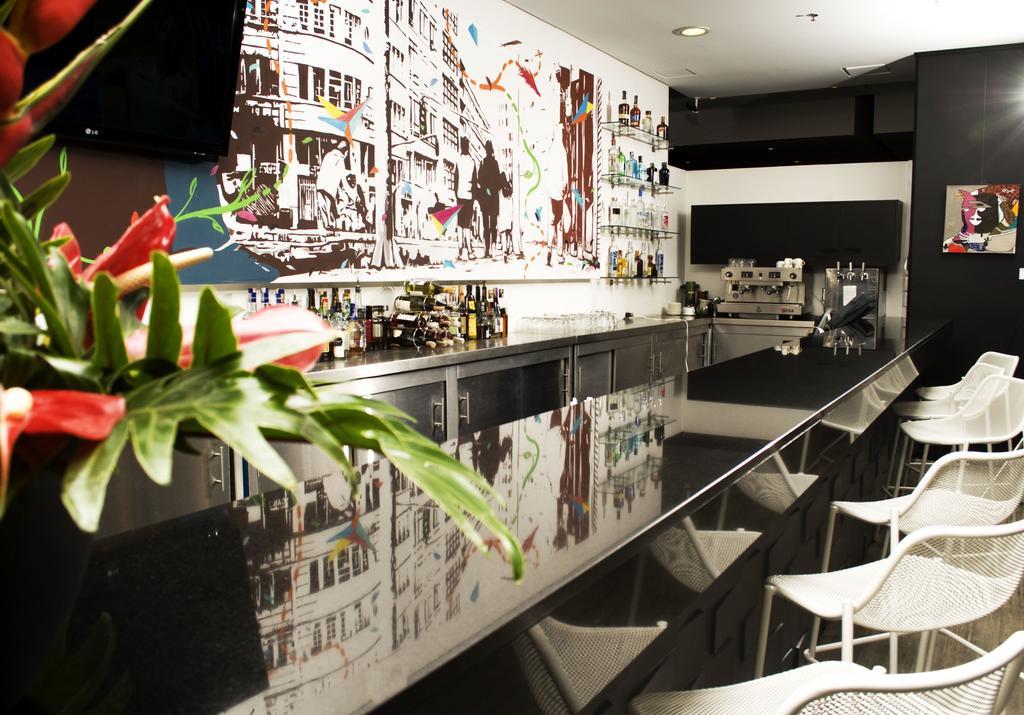 Hotel Wyndham Bogotá Zewnętrze zdjęcie The bar at the 2008 Olympics