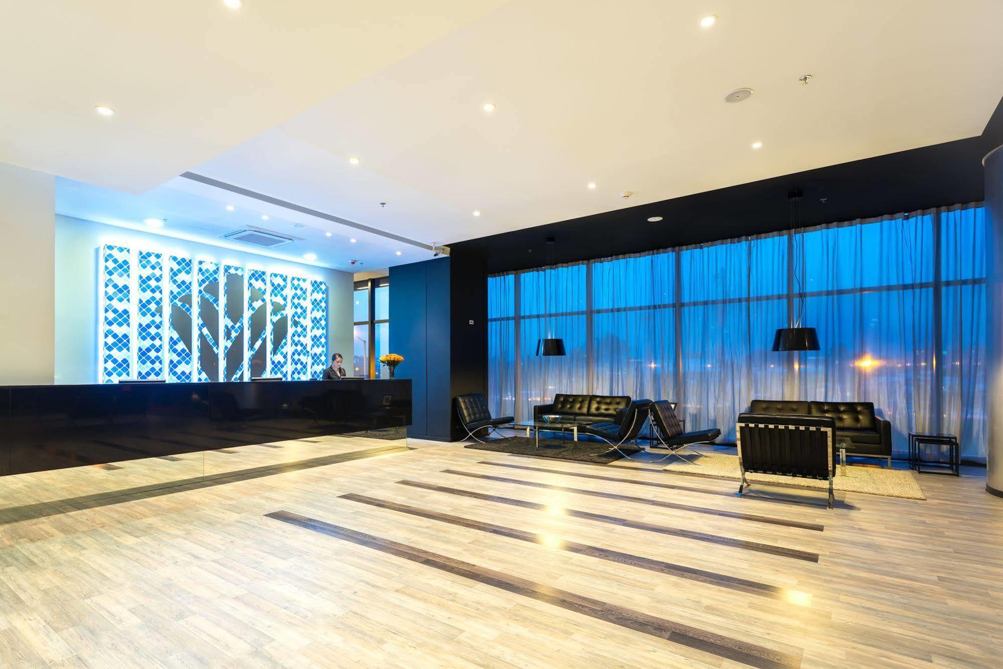 Hotel Wyndham Bogotá Zewnętrze zdjęcie Lobby